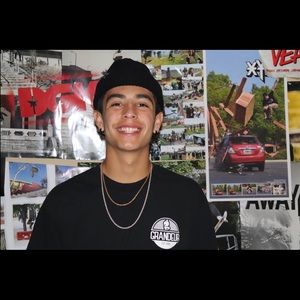 Meet your Posher, Javier